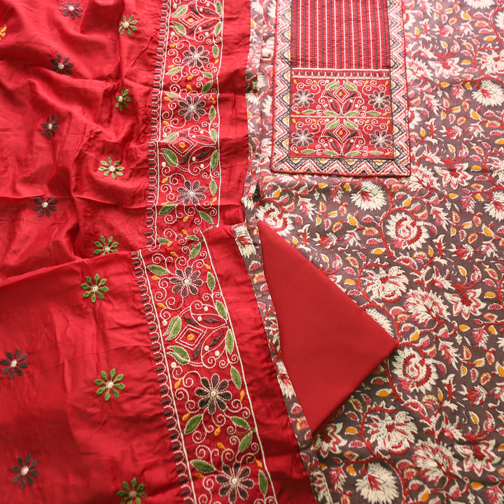 Mohini Tan Beige Embroidered Yoke on Kalamkari Printed Cotton Set