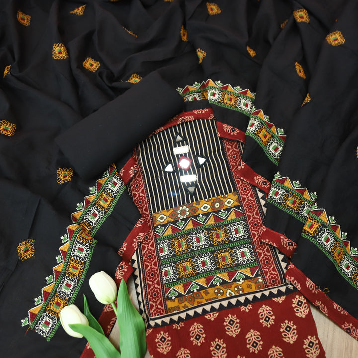 Sundri Berry Red Kutch Patch with Mirror in Embroidered Yoke Printed Cotton Set