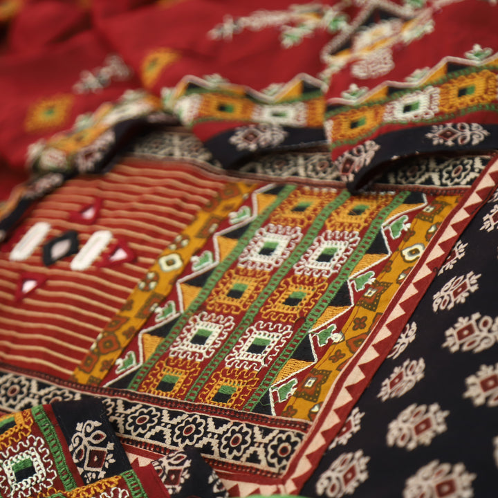 Sundri Faded Black Kutch Patch with Mirror in Embroidered Yoke Printed Cotton Set
