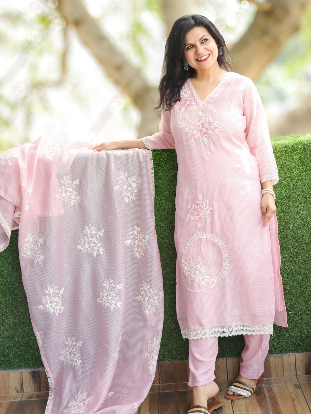Roshni Baby Pink V Neck Kardana Work Kota Doriya 3 Piece Set