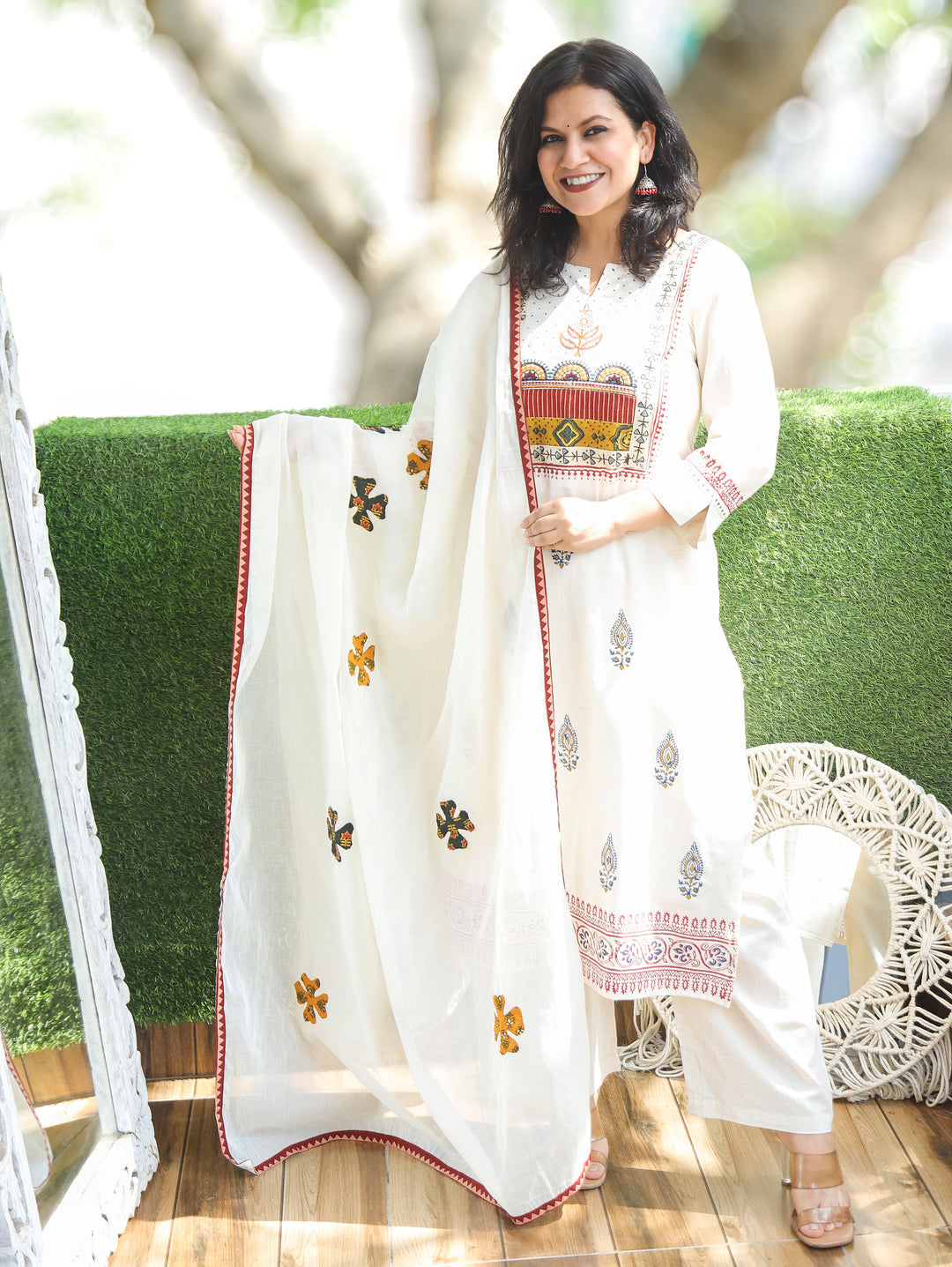Nancy Shell White Embroidered 3 Piece Set