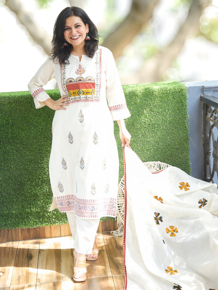 Nancy Shell White Embroidered 3 Piece Set