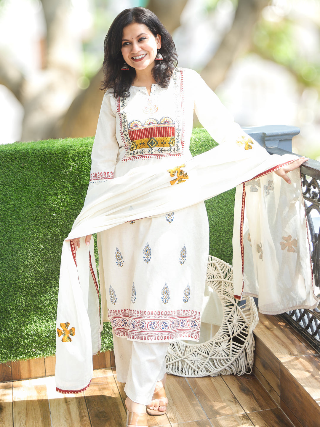 Nancy Shell White Embroidered 3 Piece Set