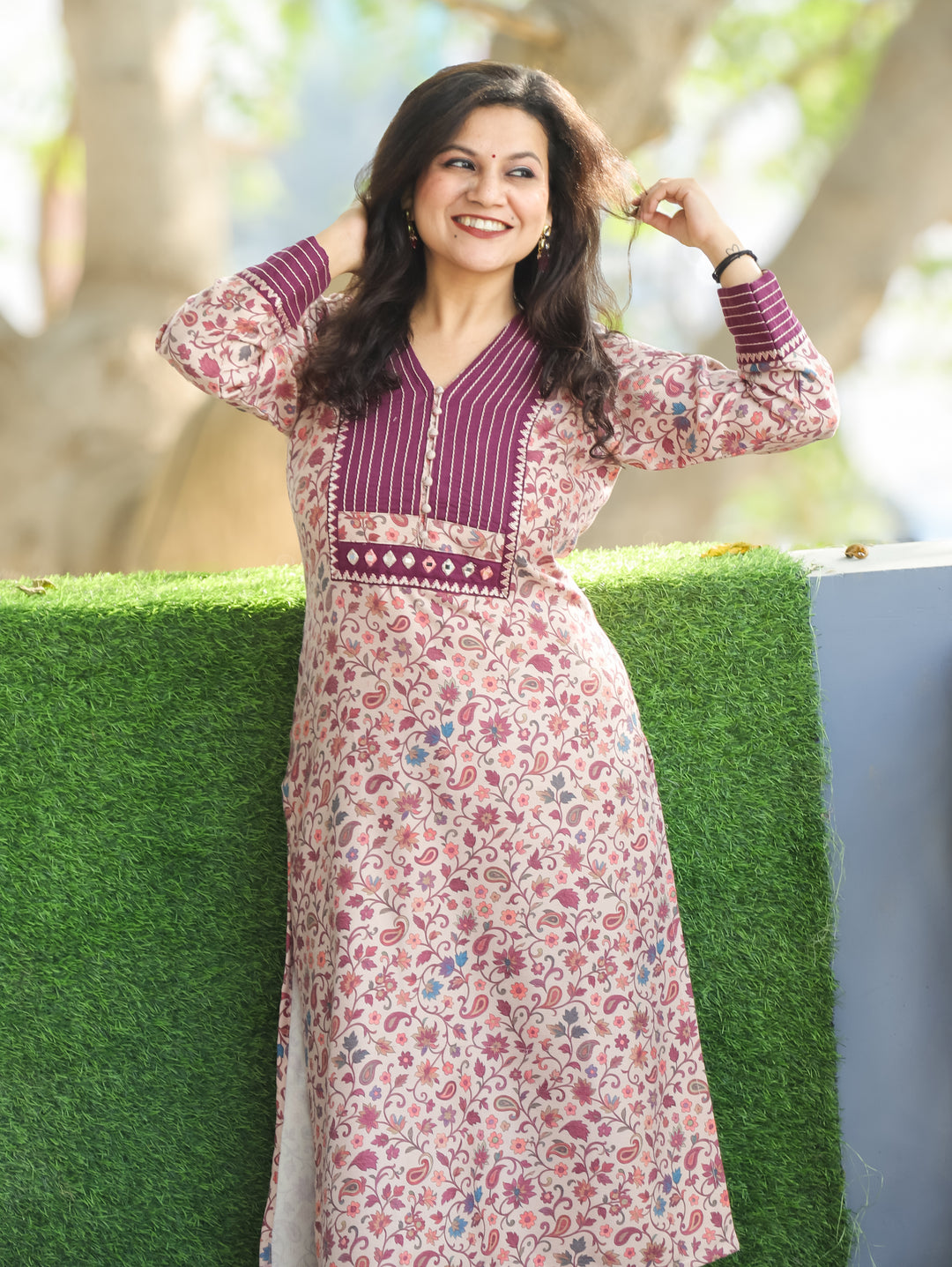 Aarushi Beige with Purple Kanni Print Running Stitch Yoke Semi Pashmina Winter Kurti