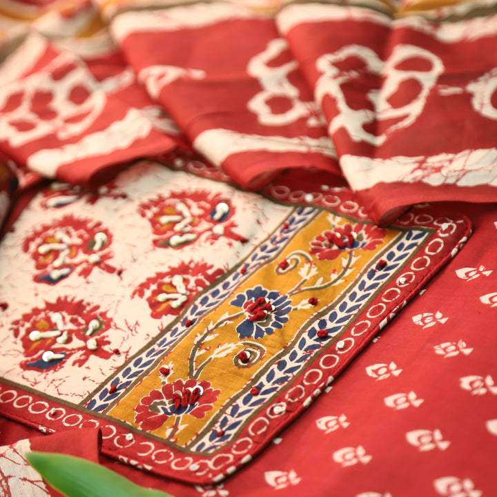 Noorani Tomato Red French Knot Neck Yoke Printed Cotton Set