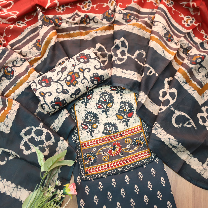 Noorani Cerulean Teal French Knot Neck Yoke Printed Cotton Set