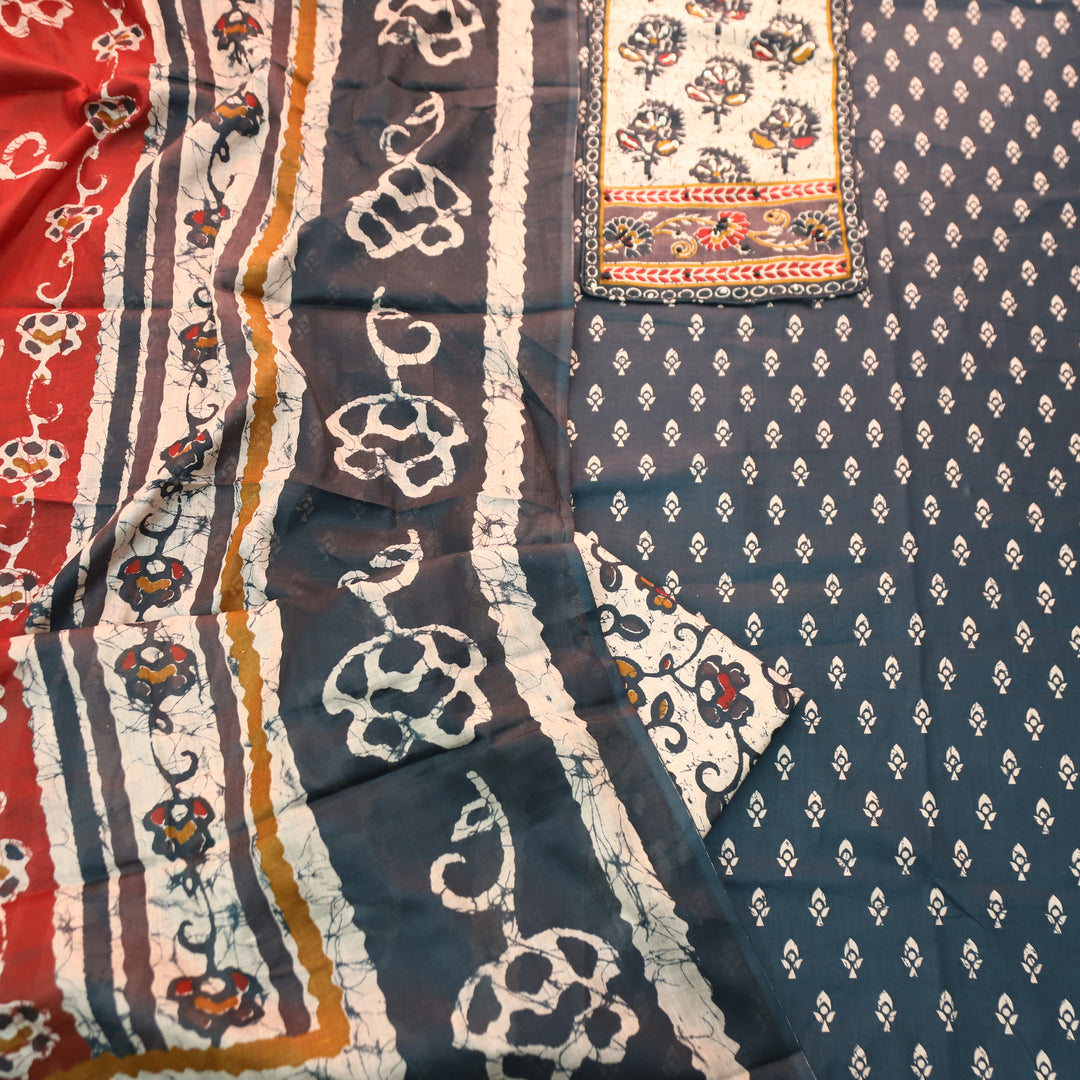 Noorani Cerulean Teal French Knot Neck Yoke Printed Cotton Set