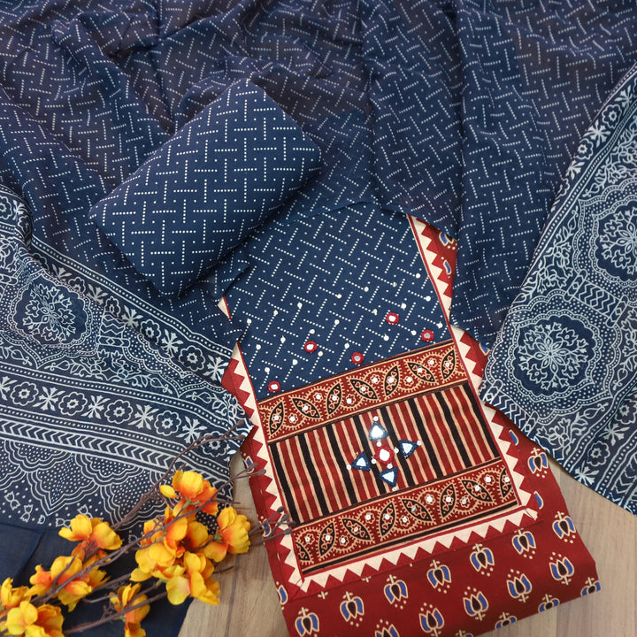 Saheli Berry Red Kutch Mirror Yoke Lotus Print Cotton Set