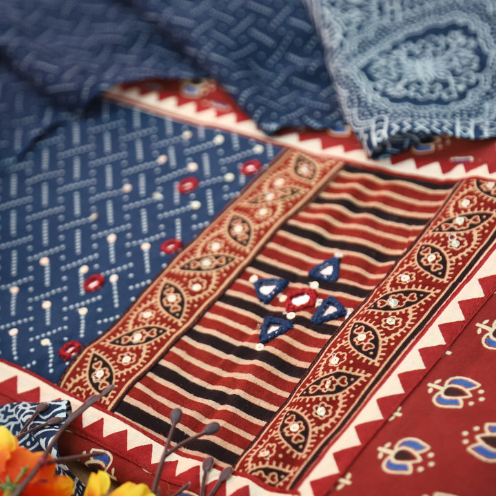 Saheli Berry Red Kutch Mirror Yoke Lotus Print Cotton Set