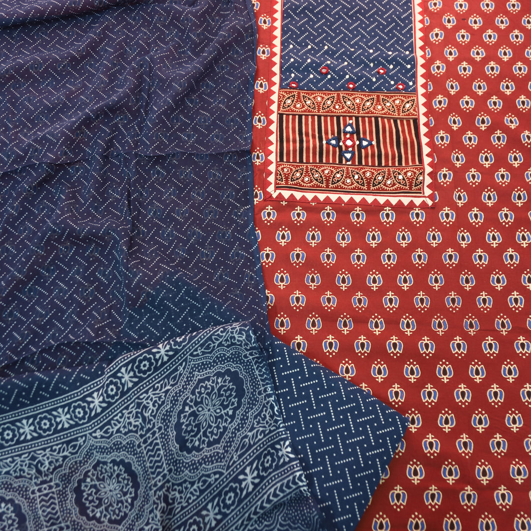 Saheli Berry Red Kutch Mirror Yoke Lotus Print Cotton Set