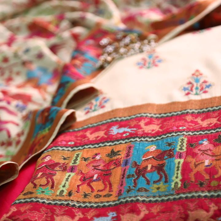 Saraayah Cream Luxe Pochampally Print in Pogishan Jacquard Weaved Gajji Silk Set