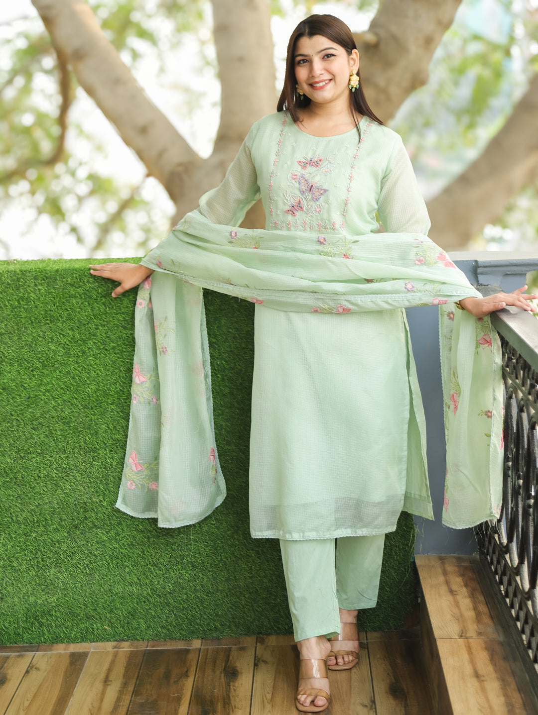 Barista Mint Green Bird Embroidered Neck Work Kota Doriya Suit Set