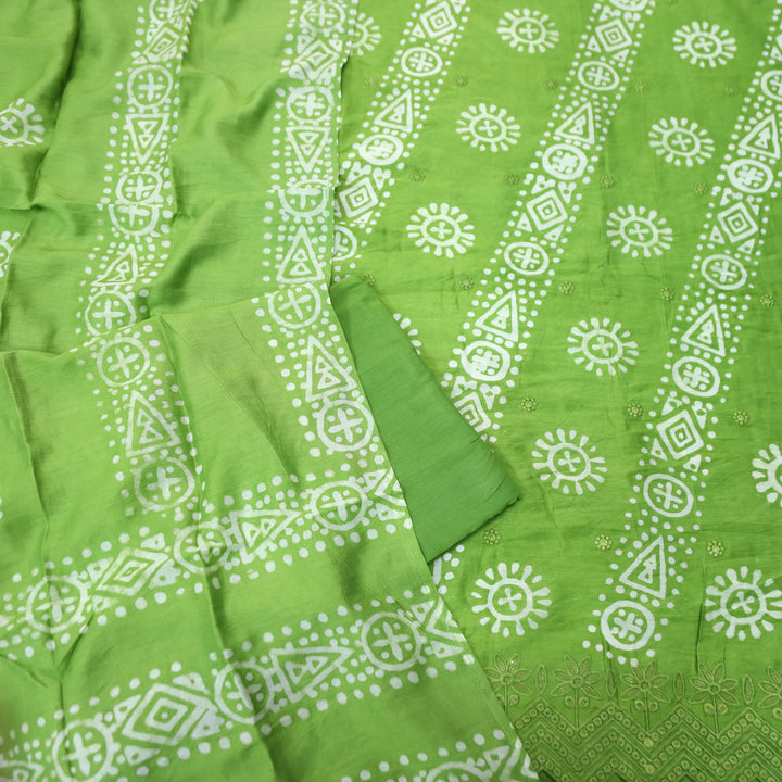 Kranti Parrot Green All Over Batik Printed with Lace Work Hem Cotton Suit Set
