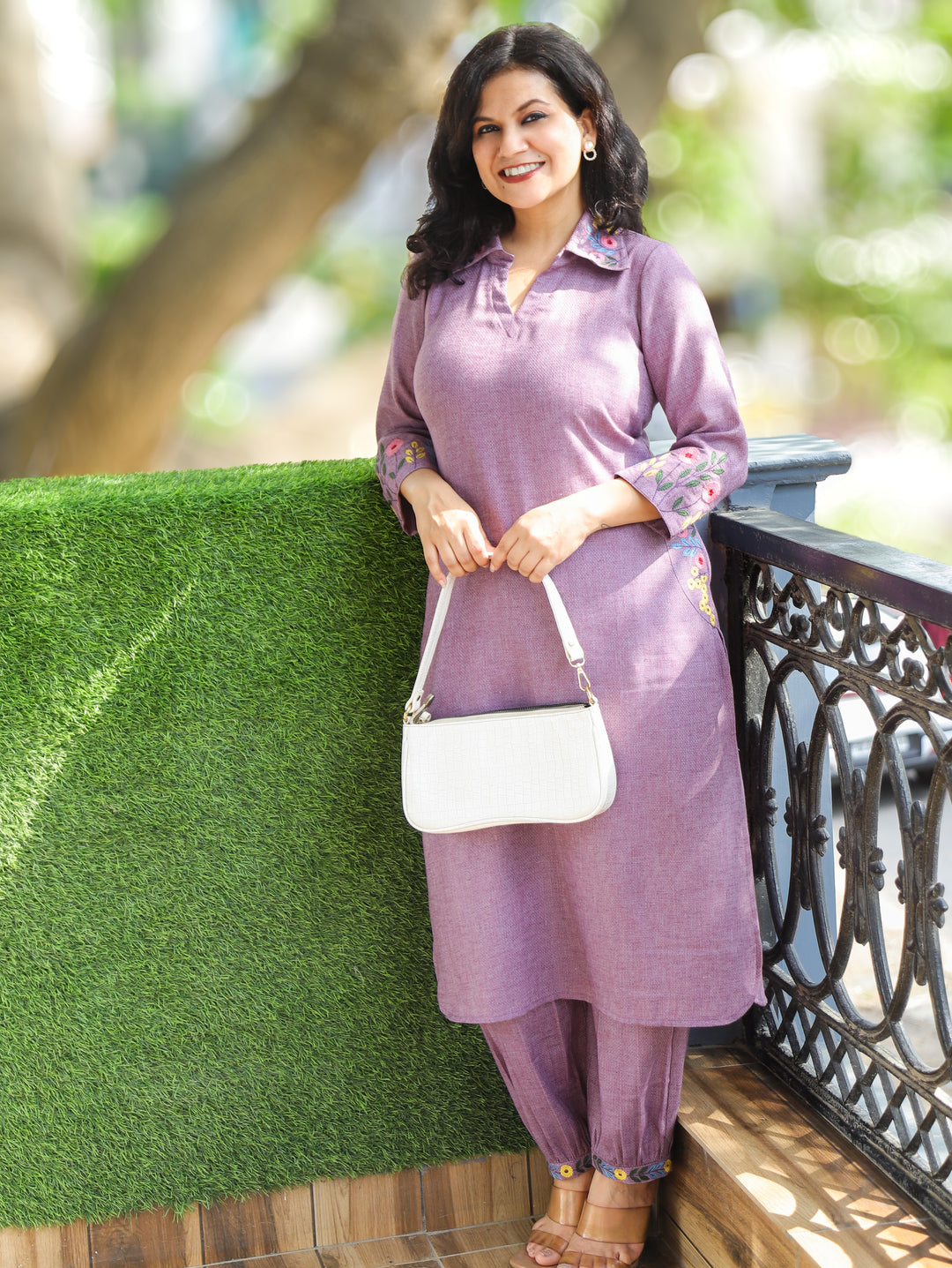 Kaashu Deep Mauve Collar Neck Jute 2 Piece Set