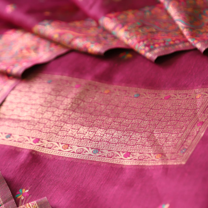 Hamsafar Magenta Pink Thread with Zari Authentic Jamdani Weaved Hem Suit Set