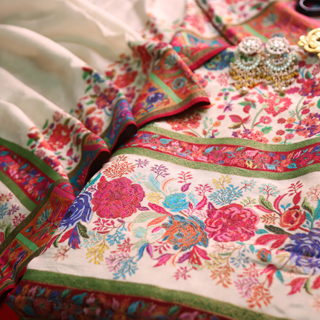 Saraayah Cream Luxe Pochampally Print in Pogishan Jacquard Weaved Gajji Silk Set