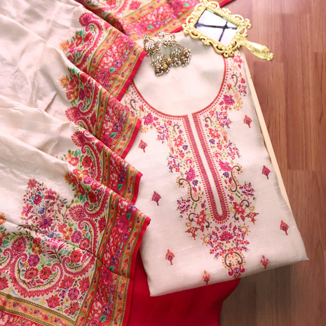 Saraayah Off-White Luxe Pochampally Print in Pogishan Jacquard Weaved Gajji Silk Set