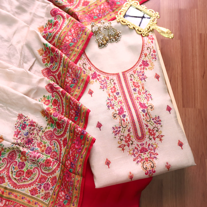 Saraayah Off-White Luxe Pochampally Print in Pogishan Jacquard Weaved Gajji Silk Set