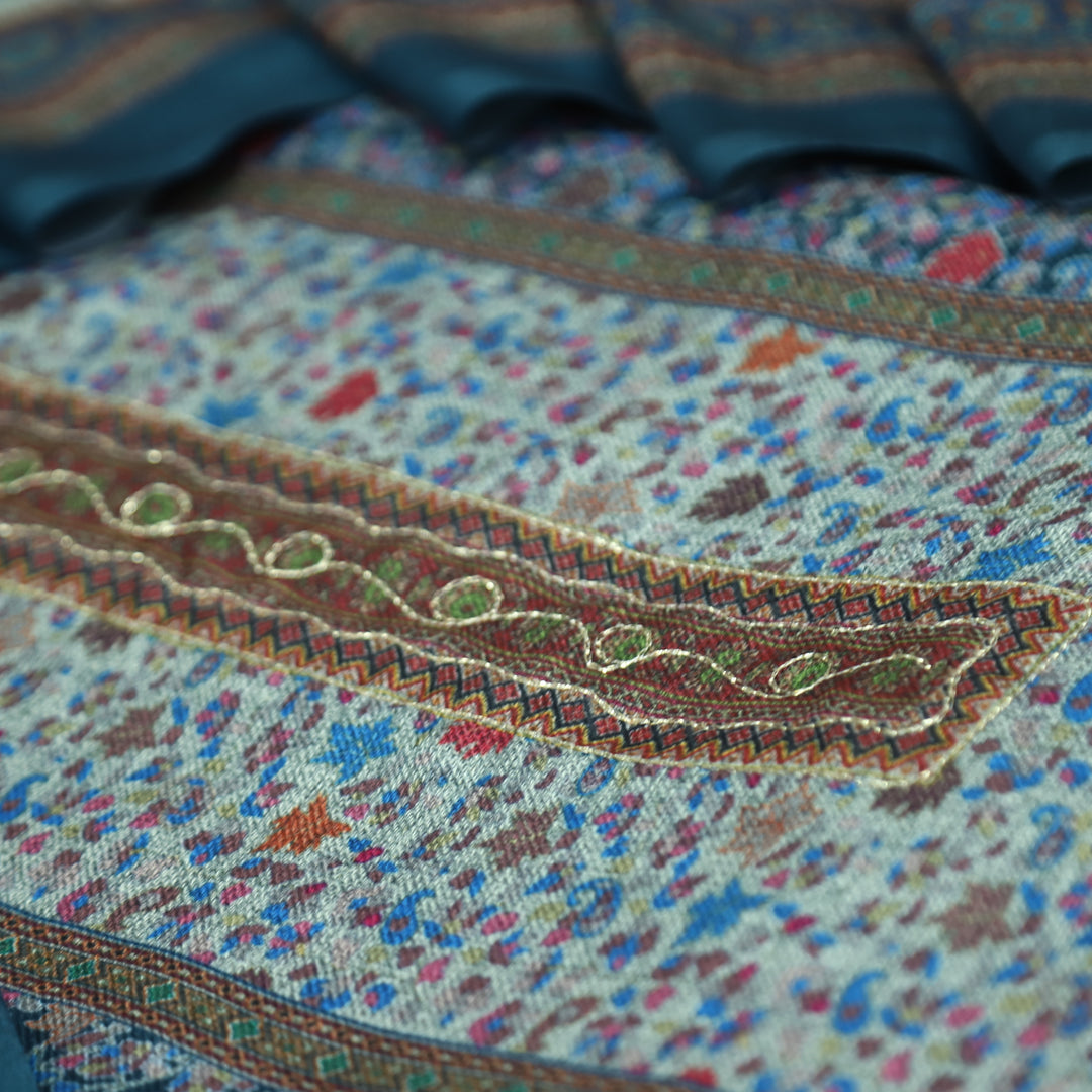 दक्षिणा Sapphire Teal Chain Zari Panel Style Kanni Print Semi Pashmina Winter Set