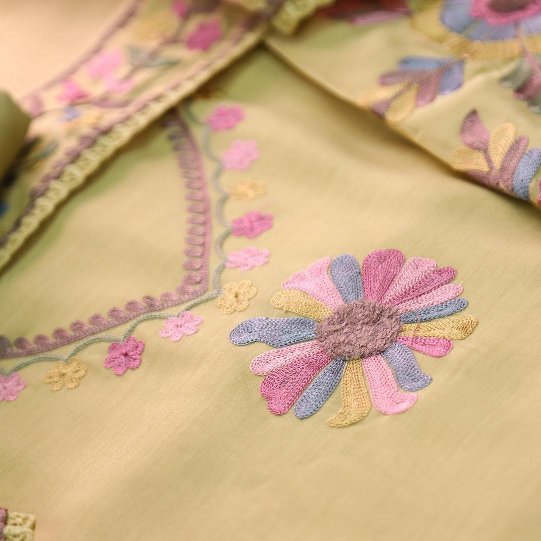 Mannat Butter Yellow Aari Embroidered Hem Mul Chanderi Set