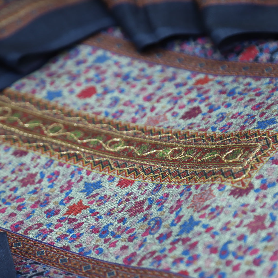 दक्षिणा Dark Indigo Chain Zari Panel Style Kanni Print Semi Pashmina Winter Set