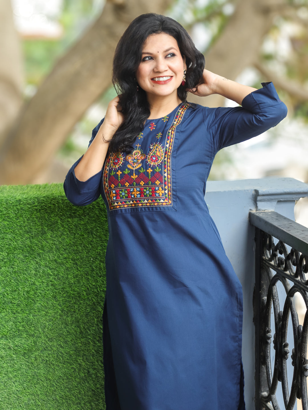 Hayat Navy Blue Emroidered Work Cotton Kurti