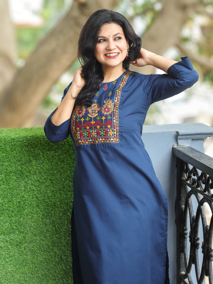 Hayat Navy Blue Emroidered Work Cotton Kurti