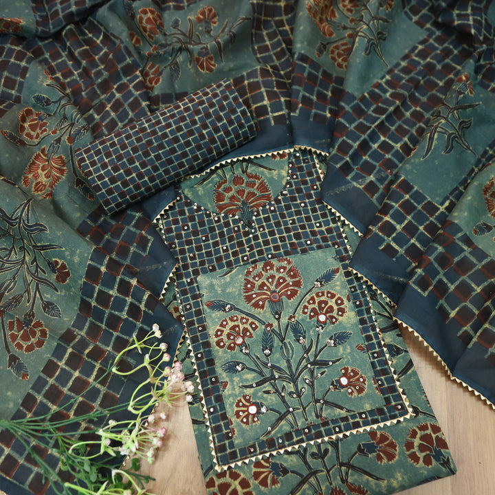 Kaashvi Azure Teal Sequine Print Yoke in Floral Printed Cotton Set