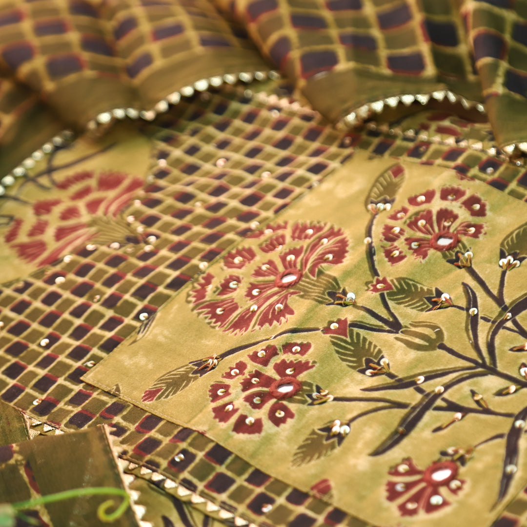 Kaashvi Dijon Yellow Sequine Print Yoke in Floral Printed Cotton Set