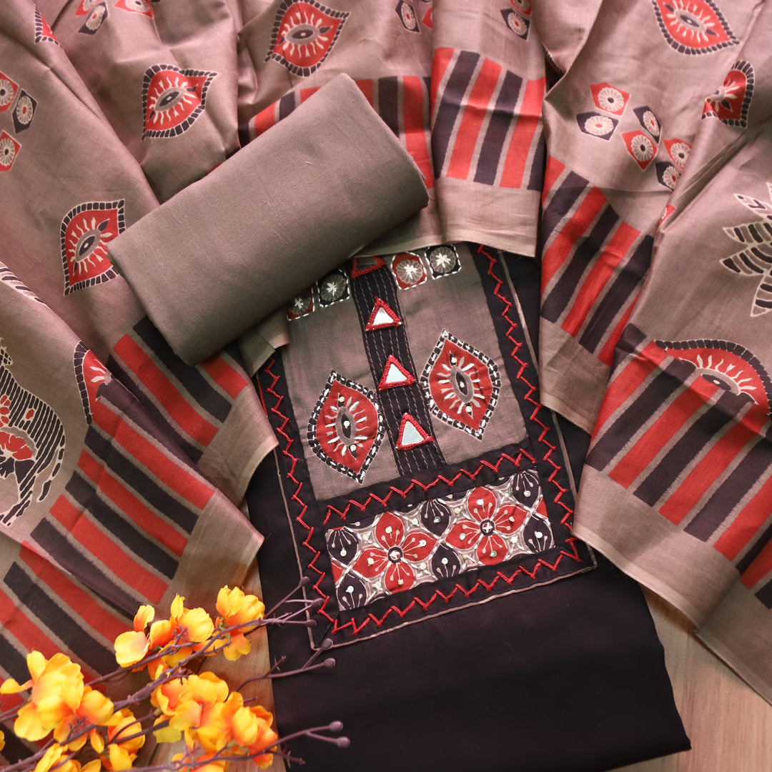 Bhumi Daisy Black Kutch Yoke with Mirror Work Glazed Cotton Set