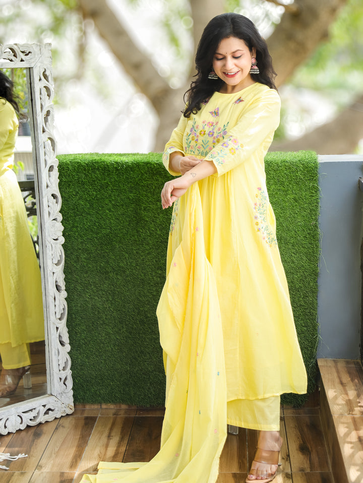 Petal Butter Yellow Embroiderd 3 Piece Set
