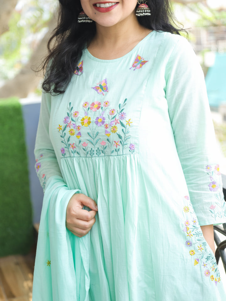 Petal Mint Green Embroiderd 3 Piece Set