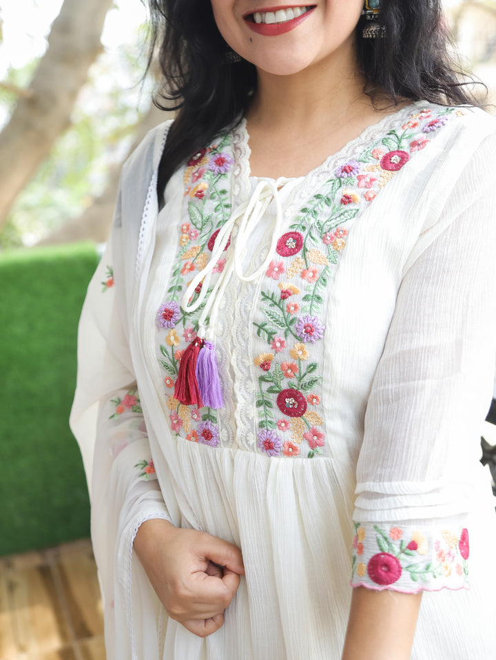 Hans Safed Embroiderd Chiffon 3 Piece Set