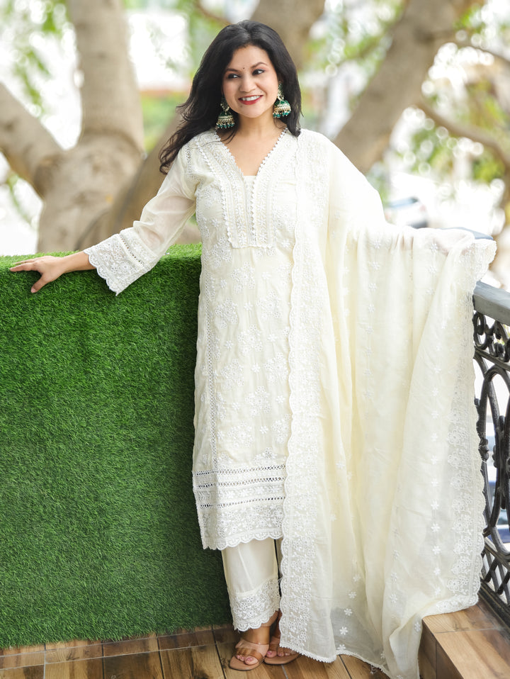 Pastel Safed Embroidered Mul Cotton 3 Piece Set