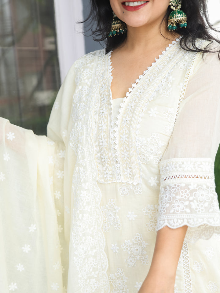 Pastel Safed Embroidered Mul Cotton 3 Piece Set