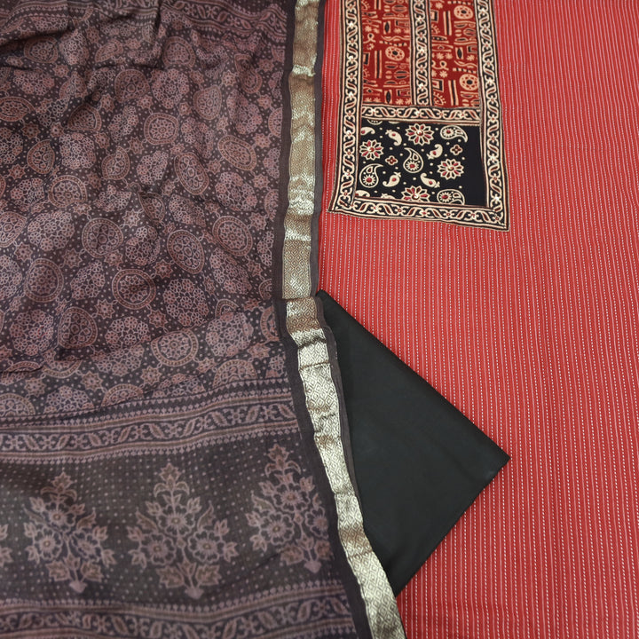 Maahi Cherry Red Mirror Work Yoke in Running Cotton Set