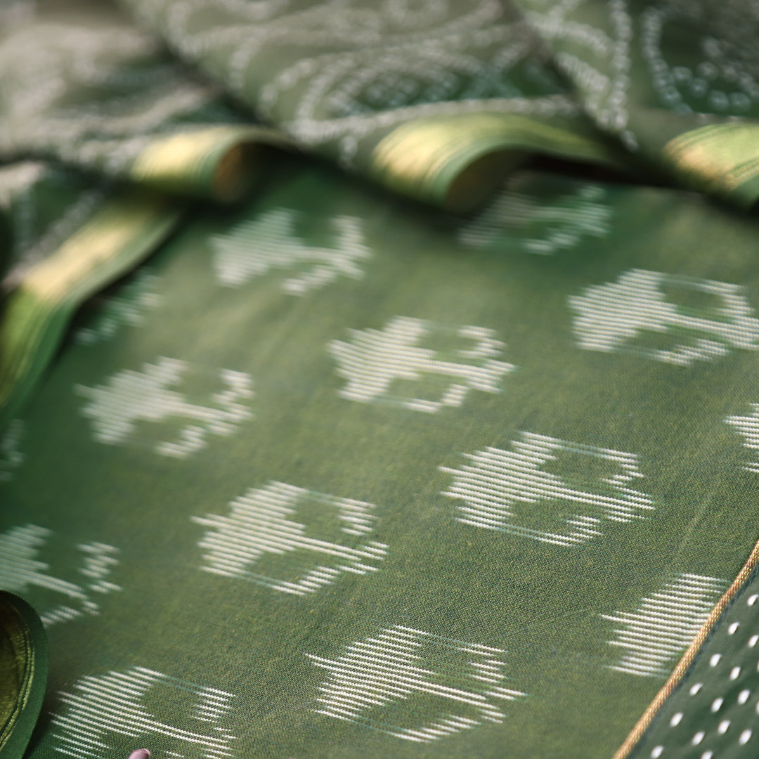 Vandana Pine Green All Over Ikkat Inspired Printed Handloom Cotton Set