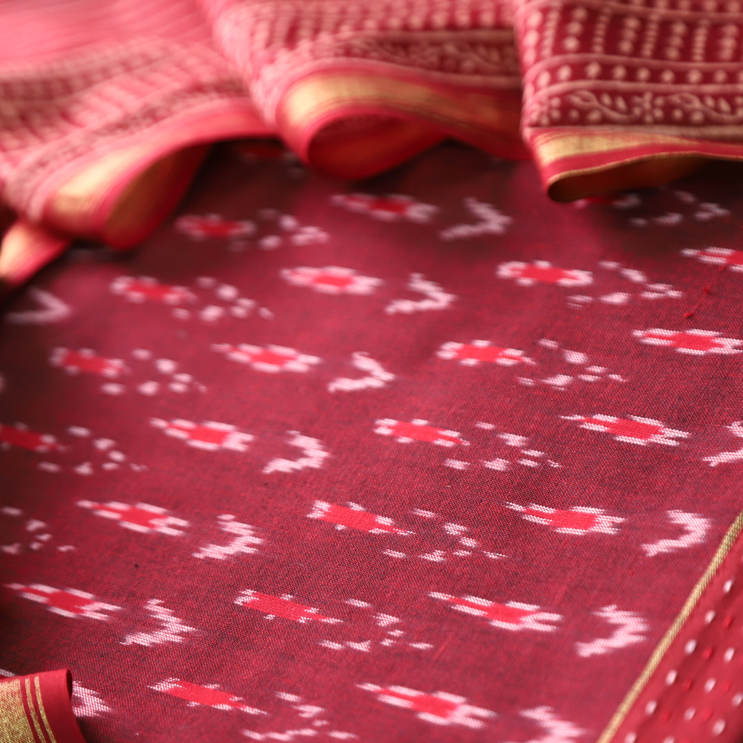 Vandana Berry Red All Over Ikkat Inspired Printed Handloom Cotton Set