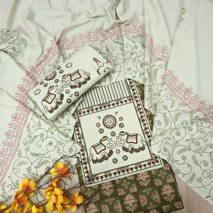 Yalin Green Embroidered Kutch Fusion Yoke Ajrak Cotton Set