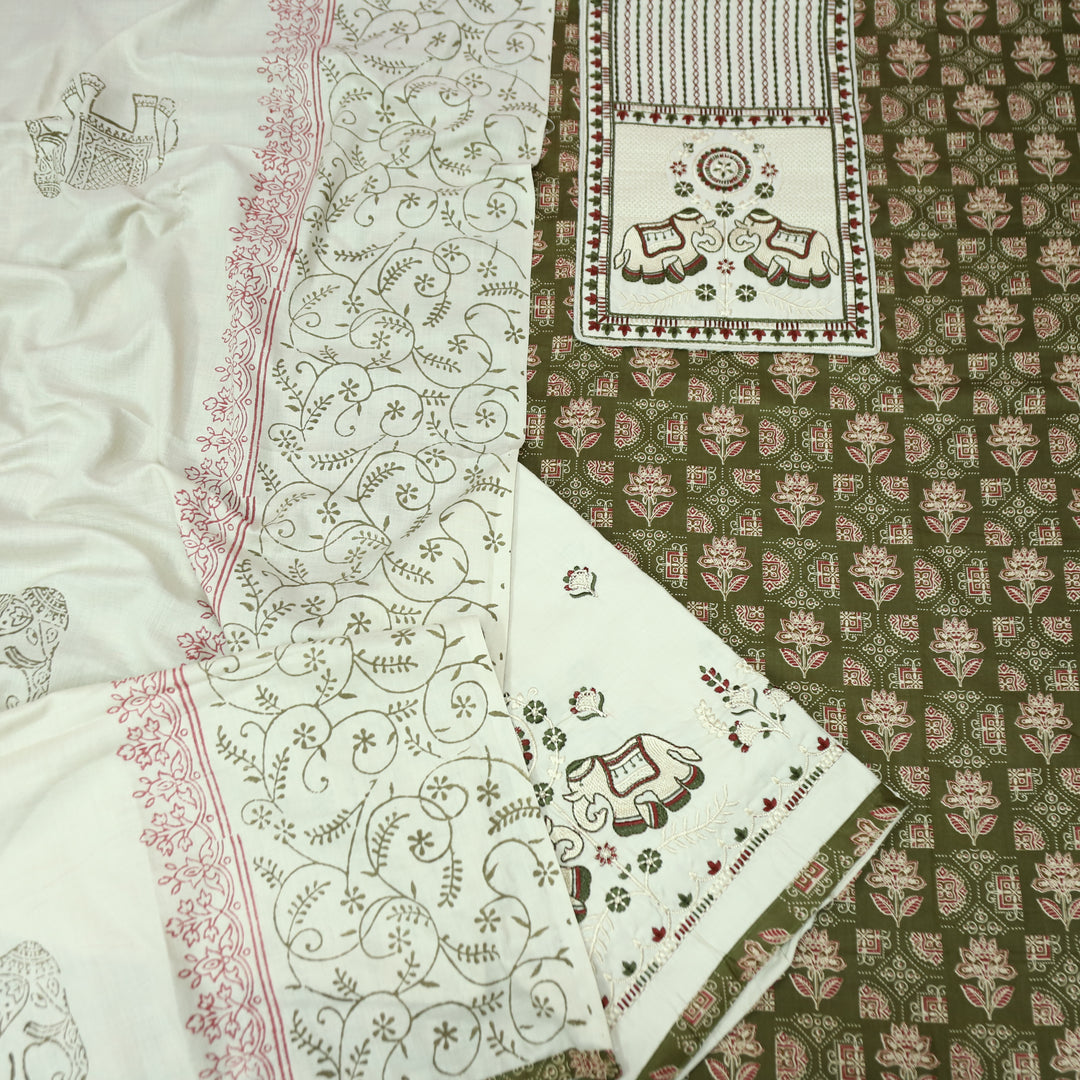 Yalin Green Embroidered Kutch Fusion Yoke Ajrak Cotton Set