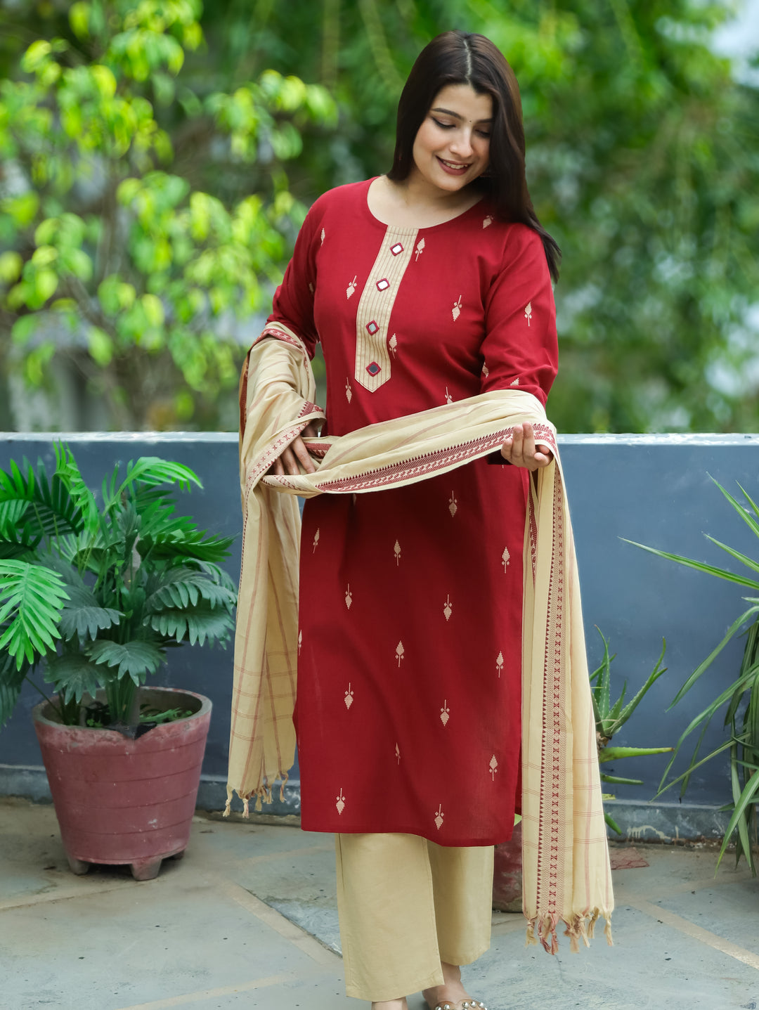Gracy Cranberry Red Mirror South Cotton 3 Piece Set