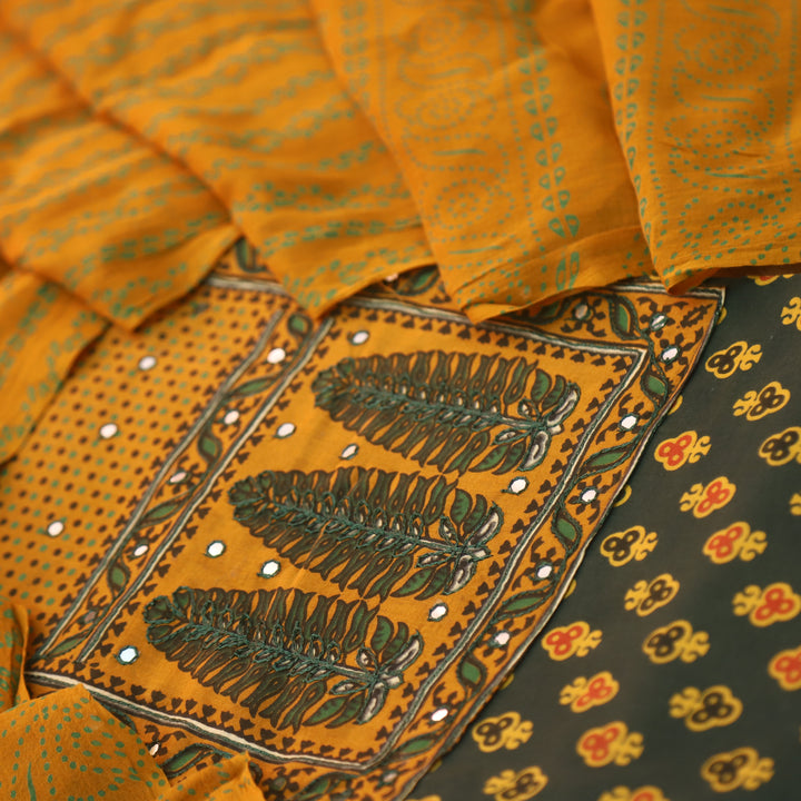 Sajjni Forest Green Patra Neck with Patch Ajrak Print Cotton Suit Set