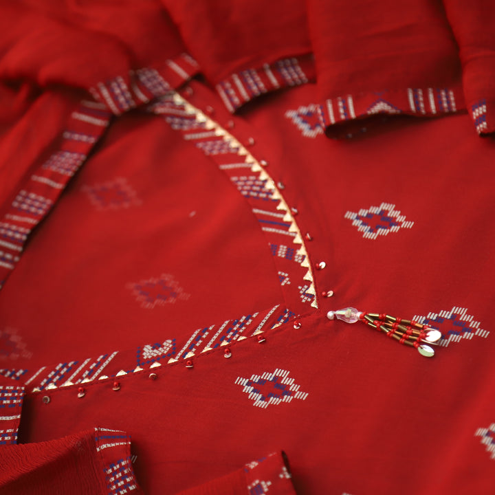 Neelbari Apple Red Hanging Detailing Work V Neck Lace Print Cotton Set