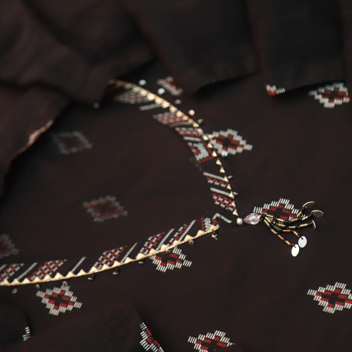 Neelbari Ebony Black Hanging Detailing Work V Neck Lace Print Cotton Set