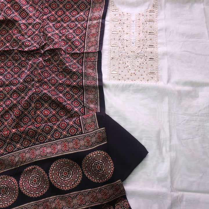 Rua Cream White Zari with Mirror Work Neck Chanderi and Black Mashru Dupatta