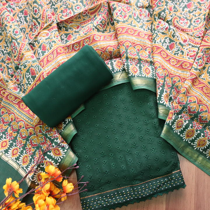 Rurvi Sacramento Green All Over Thread Work Cotton Set