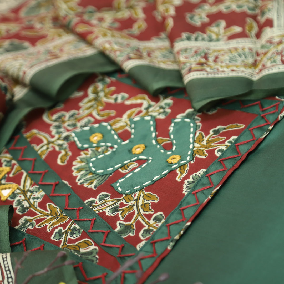 Kriya Sacramento Green Applique Kalamkari Yoke Jam Cotton Set