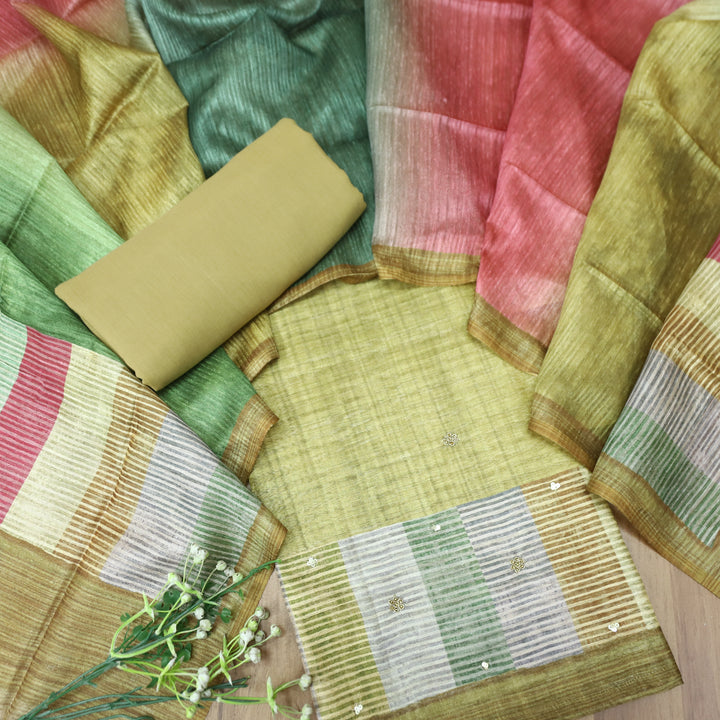 Saarthi Leaf Green Sprial Work Detailing Monga Silk Set