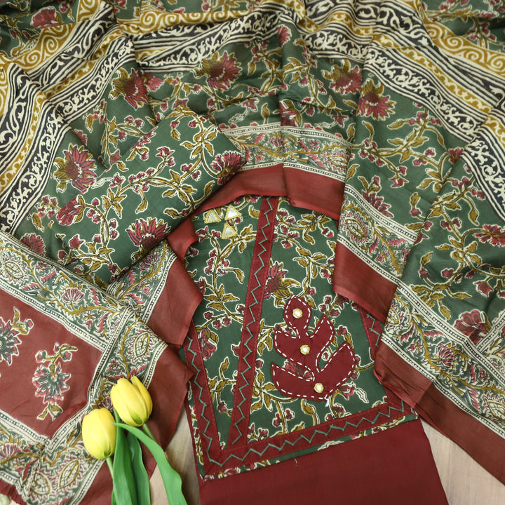 Kriya Berry Red Applique Kalamkari Yoke Jam Cotton Set