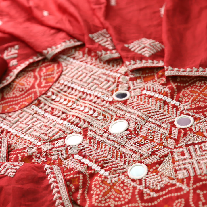 Nandini Barn Red Mirror Embellished Neck Work Bnadhani Print Cotton Set